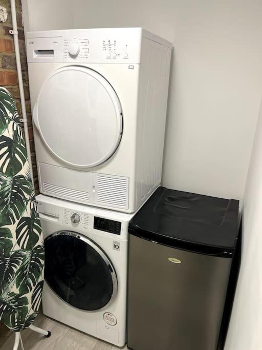 Langley Bungalow Apartment