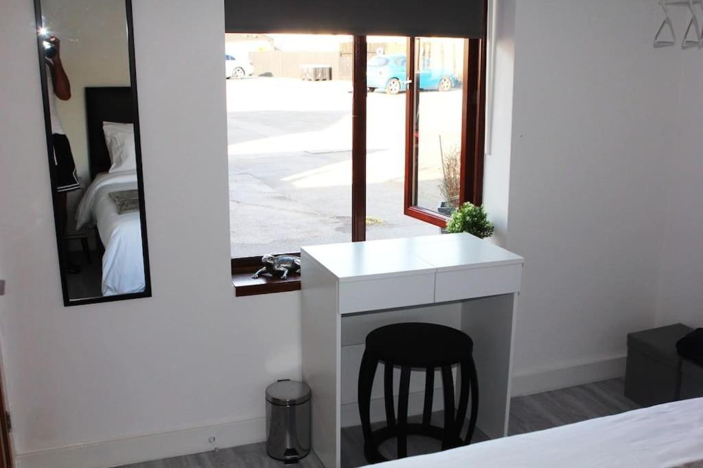 Langley Bungalow Apartment *